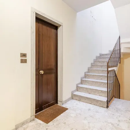 Daire Guesthost - Center Urban Flat Padova