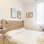 아파트 Guesthost - Center Urban Flat
